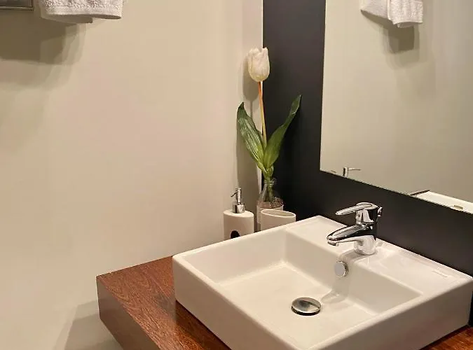 Distinto - Gloria Apartman *